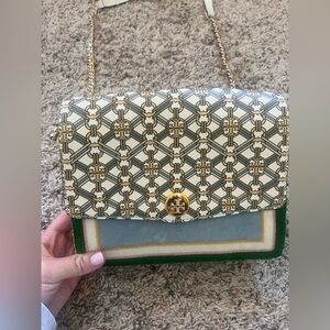 Tory Burch Patterned Crossbody Bag in Green and Gold